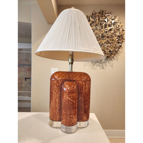 RARE MIDCENTURY KARL SPRINGER PARCHMENT & LUCITE BASE TABLE LAMP - Picture 5 of 10